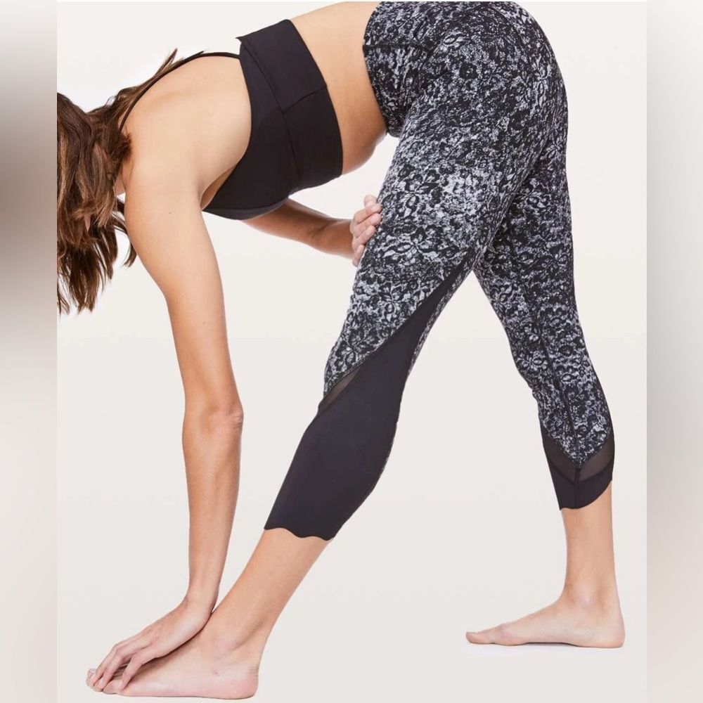 Lululemon Wunder Under Crop II Leggings Sz 8